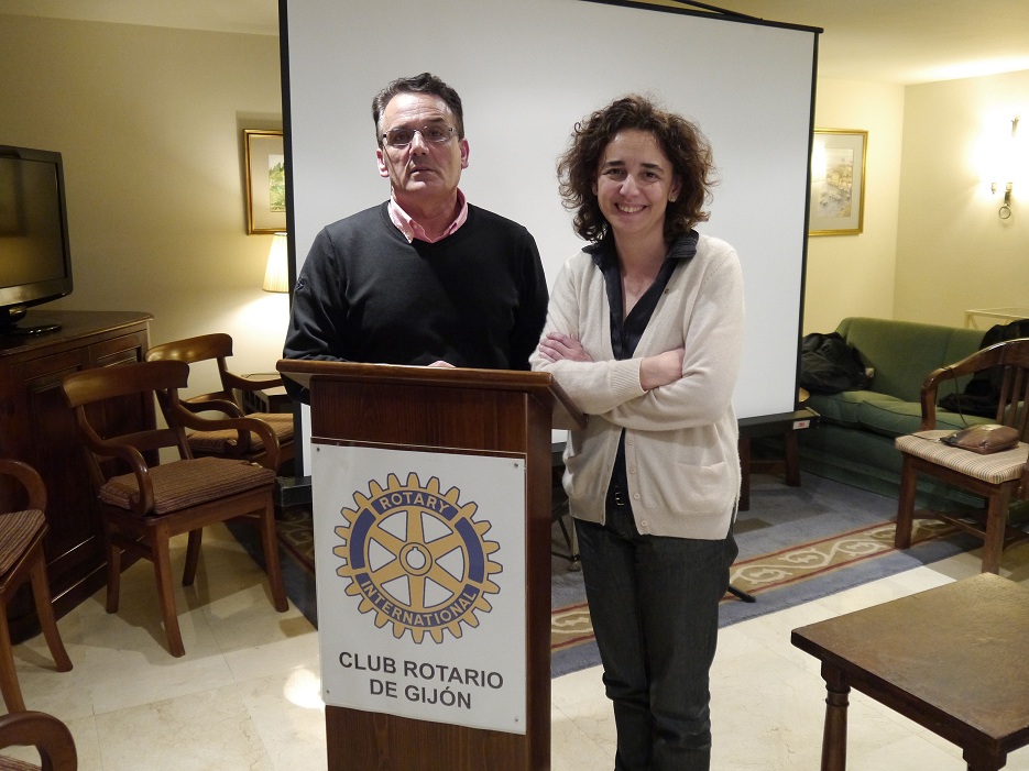 Charla Ángel Mato